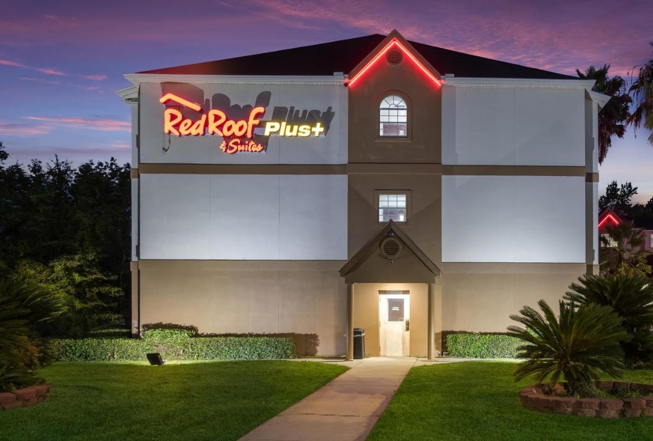 Red Roof Plus+&suites Savannah – I-95