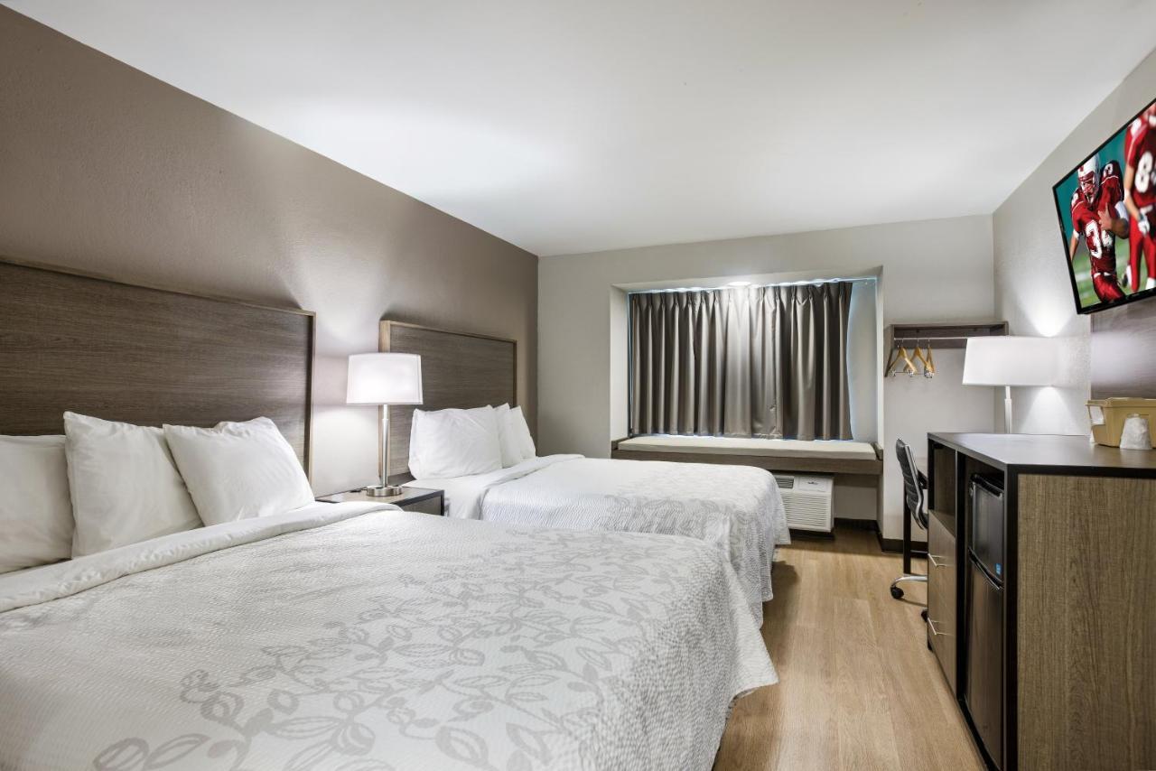 Red Roof Plus+&suites Savannah – I-95 Hotel