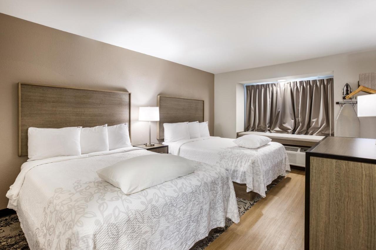 Red Roof Plus+&suites Savannah – I-95 Georgetown