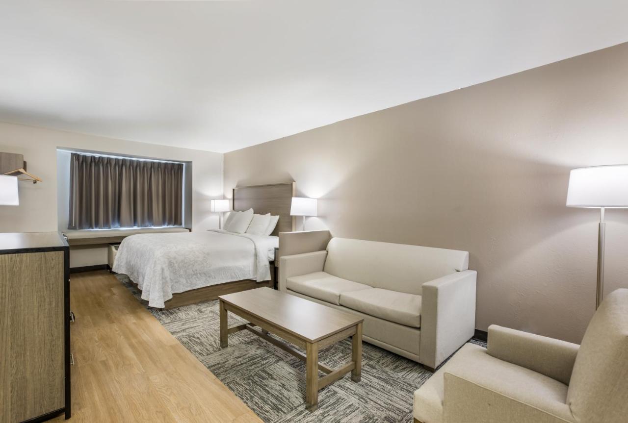 Red Roof Plus+&suites Savannah – I-95 3* Georgetown
