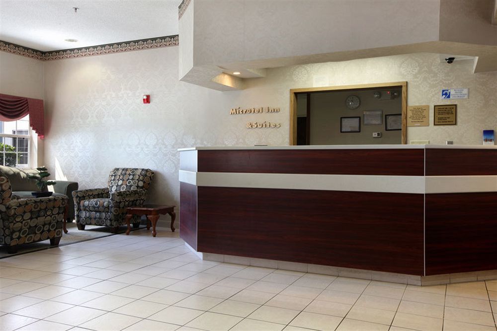 Red Roof Plus+&suites Savannah – I-95 Georgetown