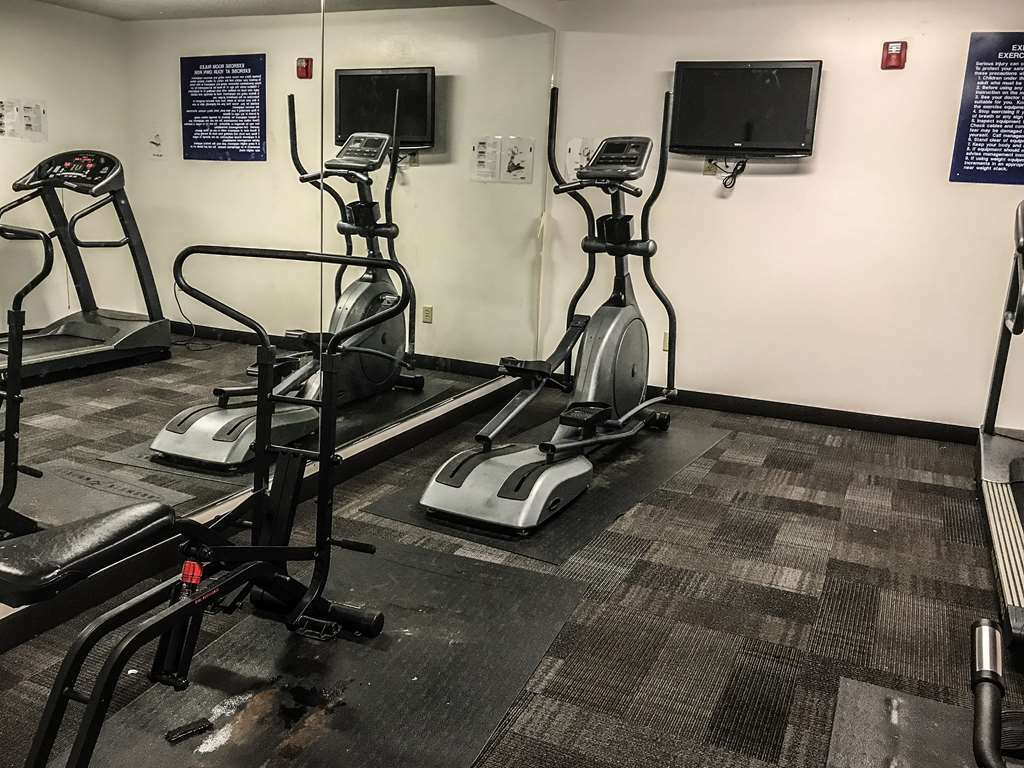Red Roof Plus+&suites Savannah – I-95