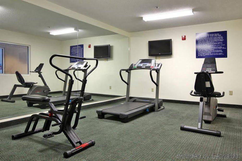 Red Roof Plus+&suites Savannah – I-95 Hotel Georgetown